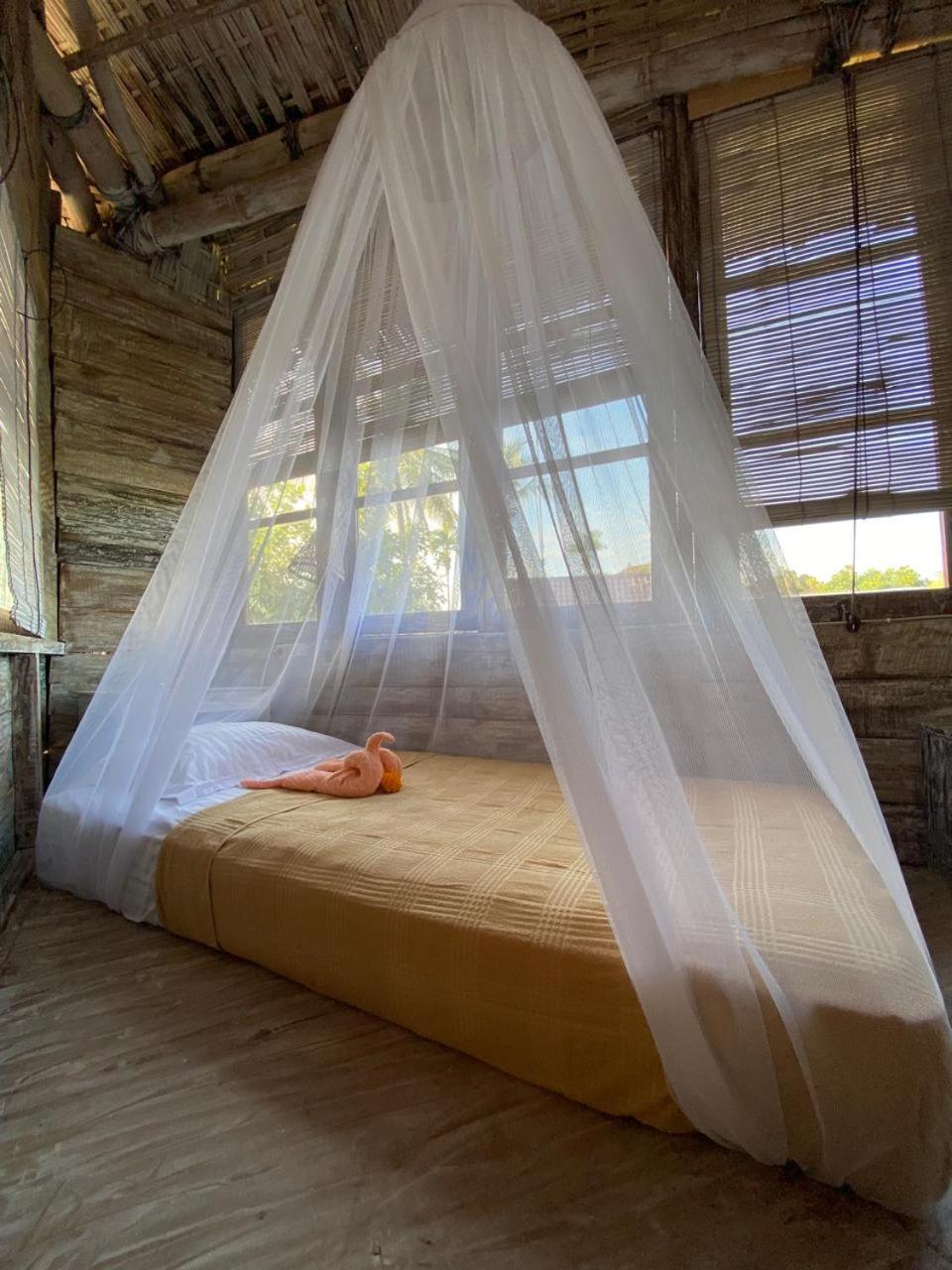 ฟังกี้เพลซ Hostel โลวินา ภายนอก รูปภาพ