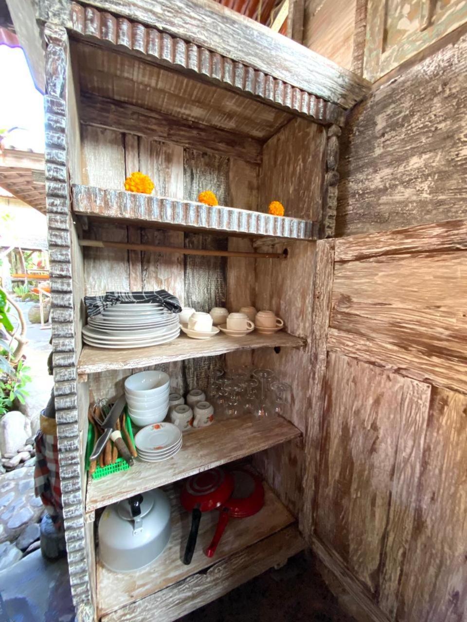 ฟังกี้เพลซ Hostel โลวินา ภายนอก รูปภาพ