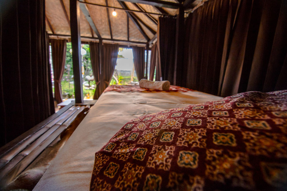 ฟังกี้เพลซ Hostel โลวินา ภายนอก รูปภาพ